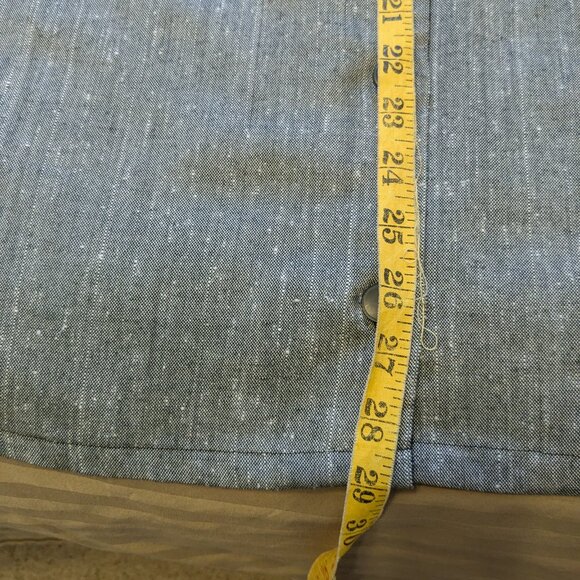 Hand Made Button Front Cuffed Sleeve Curved Hem Top - Picture 9 of 12